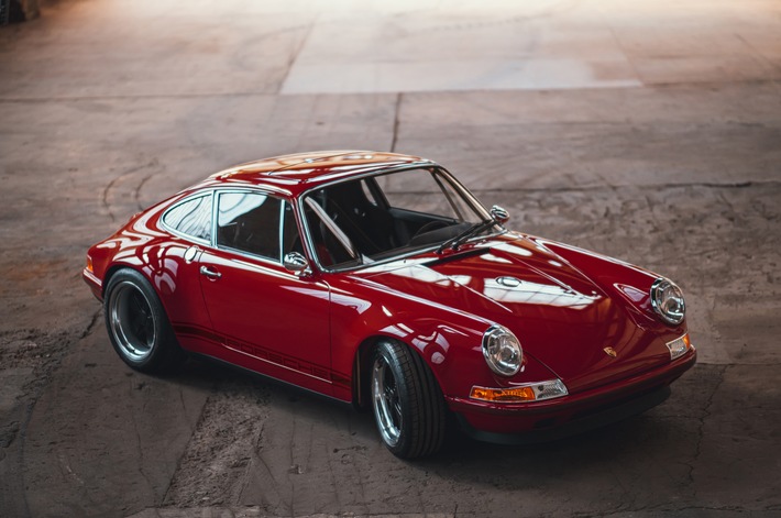 Porsche-Umbau von Mletzko für mehr als 600.000 Euro Ein Porsche der Baureihe 964 in der Optik eines F-Modells mit neu designten Karbonteilen, 4,0l-Motor mit 369 PS und 1.145 kg – made in Osnabrück