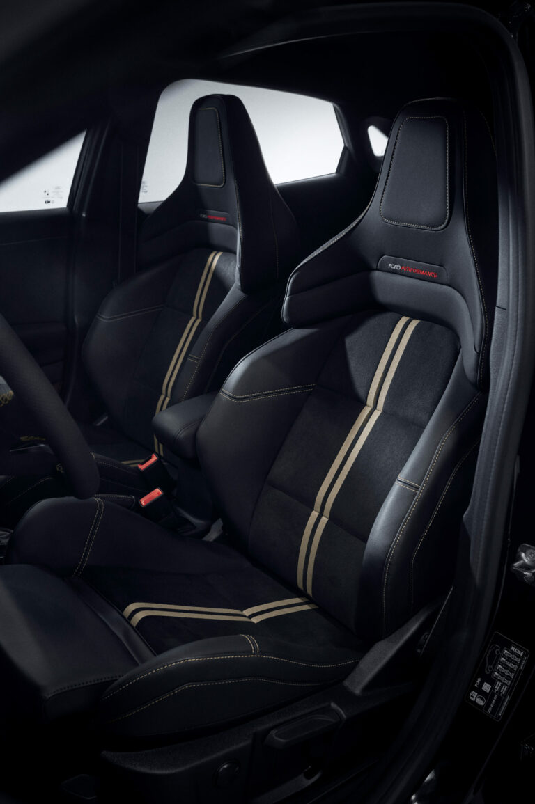 Sportliche Autos zu unbequem? Ford Puma ST ab sofort mit rückenfreundlichen Performance-Sitzen verfügbar